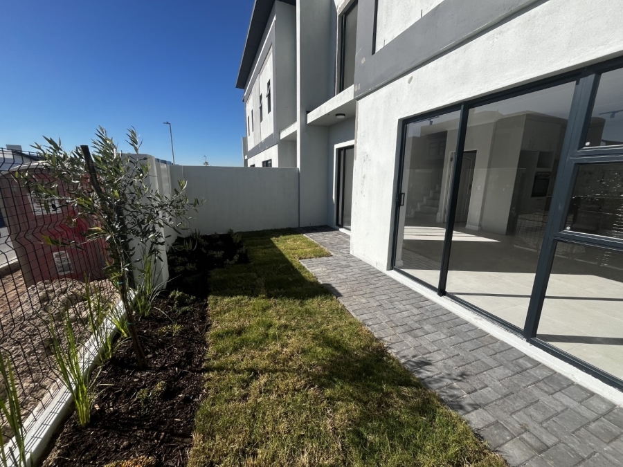 3 Bedroom Property for Sale in Sandown Western Cape